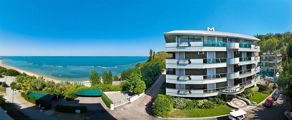 Hotel Majestic Gabicce Mare Exterior photo