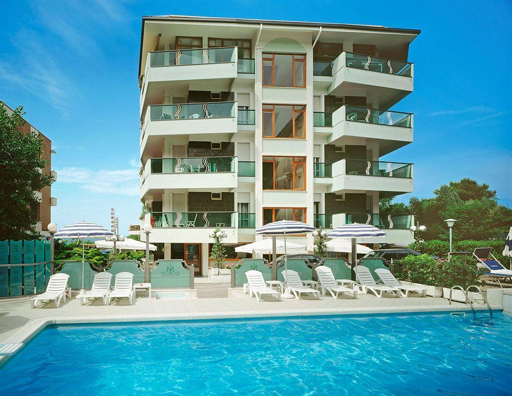 Hotel Majestic Gabicce Mare Exterior photo